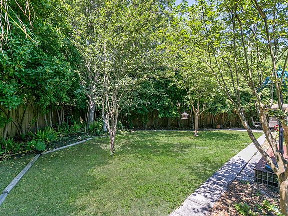 4th image of 12741 Avalon Cove Dr N