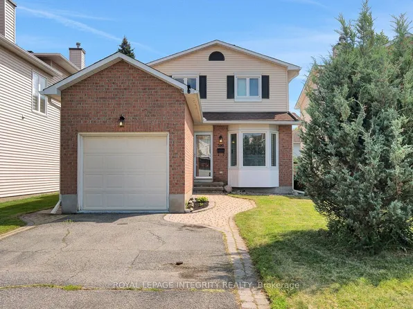 390 Oaklawn Cres, Ottawa, ON K4A 3J3