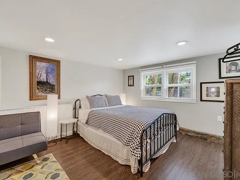 5438 Gilbert Dr #C — Photo 16