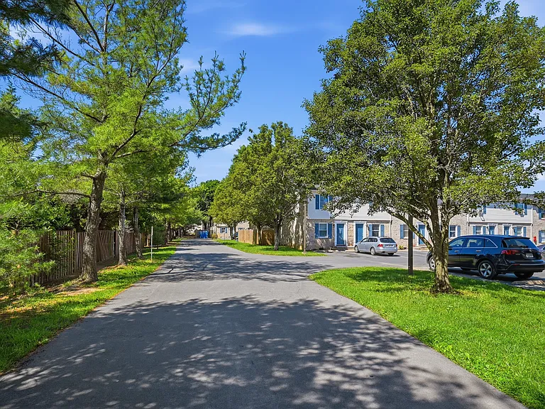 Fort Collier Terrace — Photo 40
