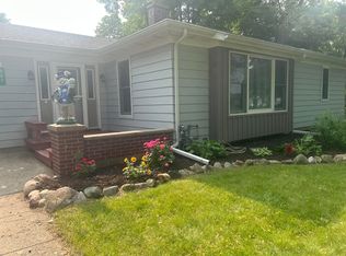 201 Goodell St, Colon, MI 49040
