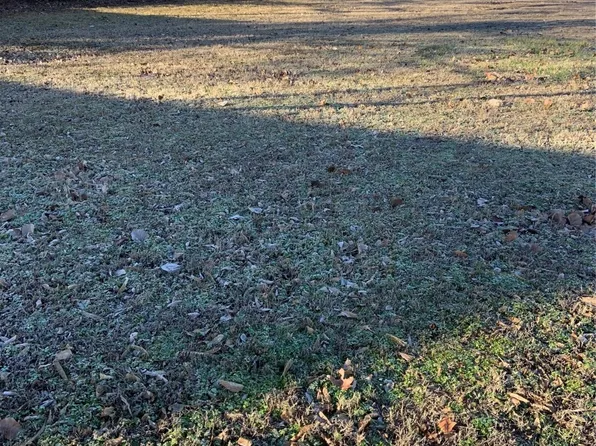 1831 N Columbia Pl, Tulsa, OK 74110