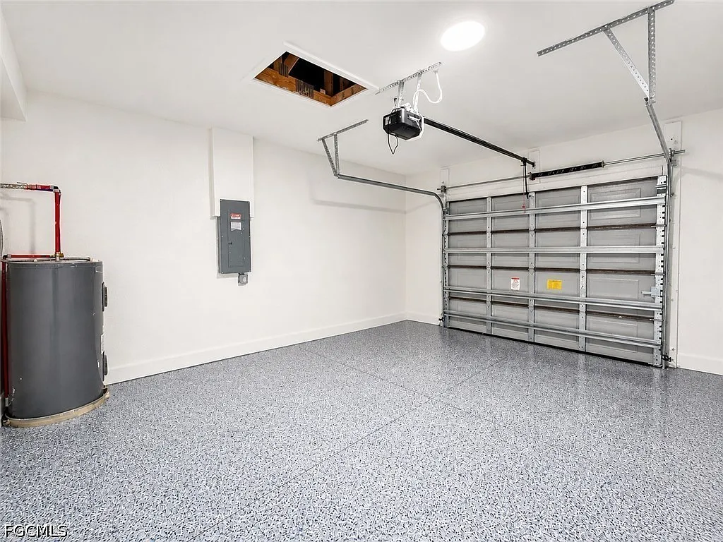 Building Photo - 4412 25th St SW