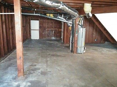 5th image of 26 W Market St