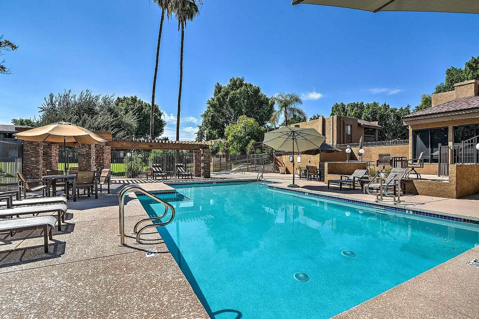 3825 E Camelback Road — Photo 4