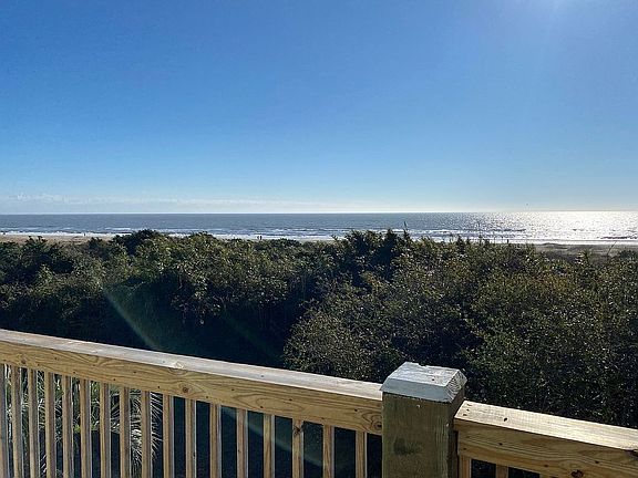 4th image of 12 Ocean Ct