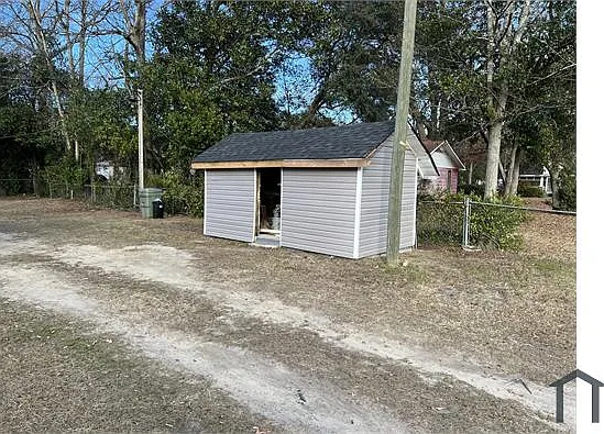 4 bed, 1193 sqft, $2,000 — Photo 4