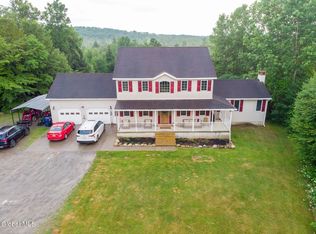 422 Sacandaga Rd, Johnstown, NY 12095