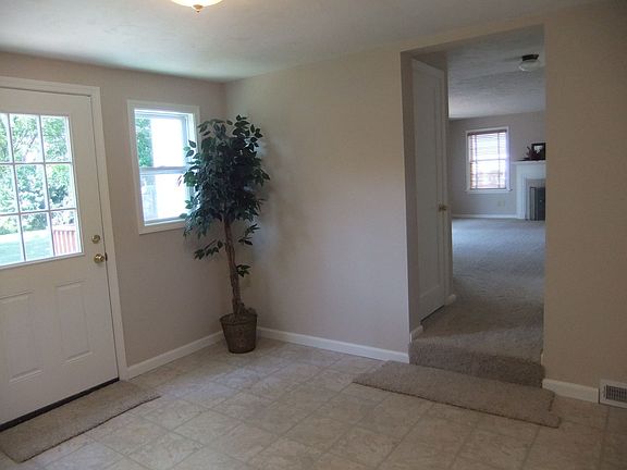 New Bonus/Entry Room with all New Finishes