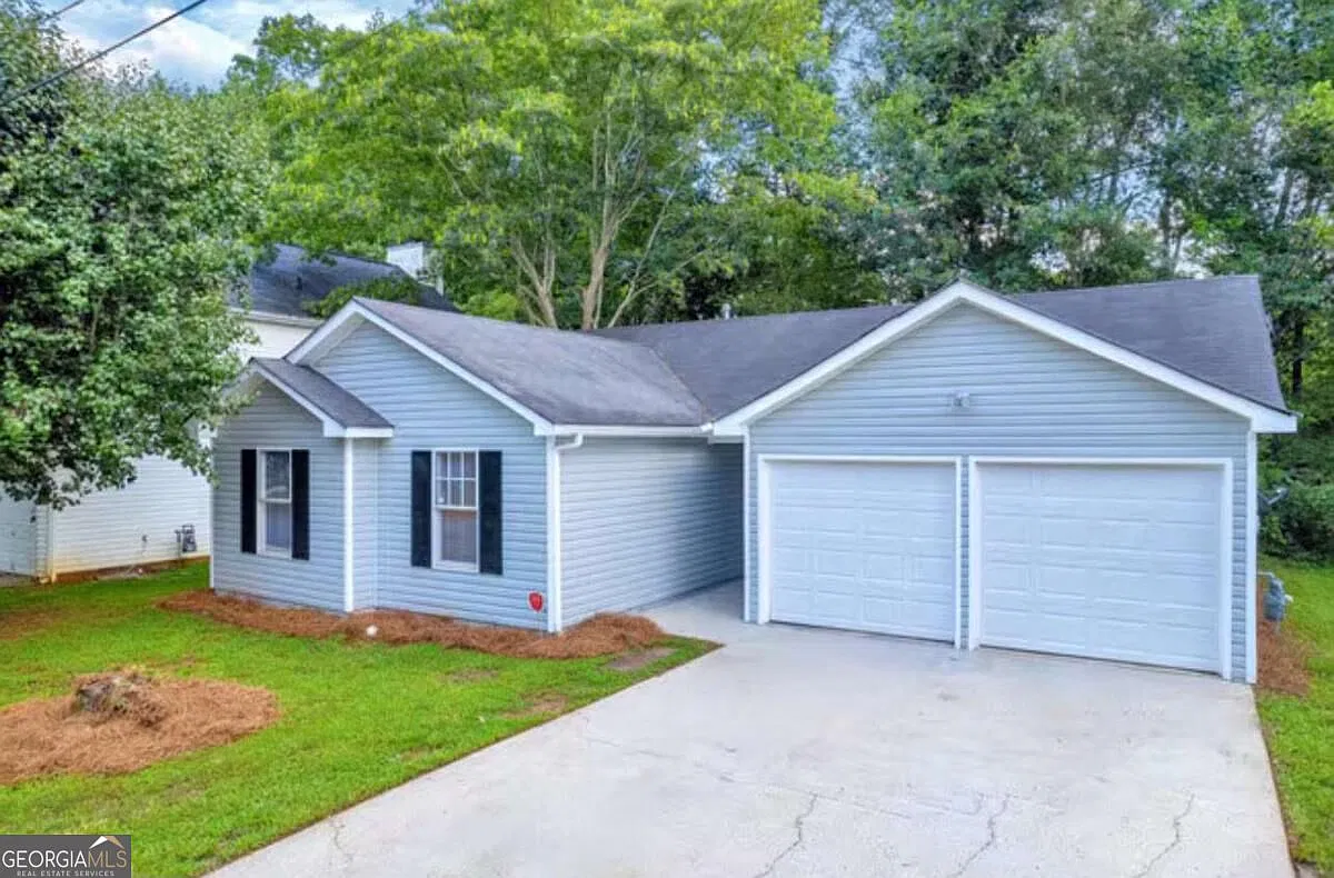 3 bed, 1192 sqft, $1,250 — Photo 1