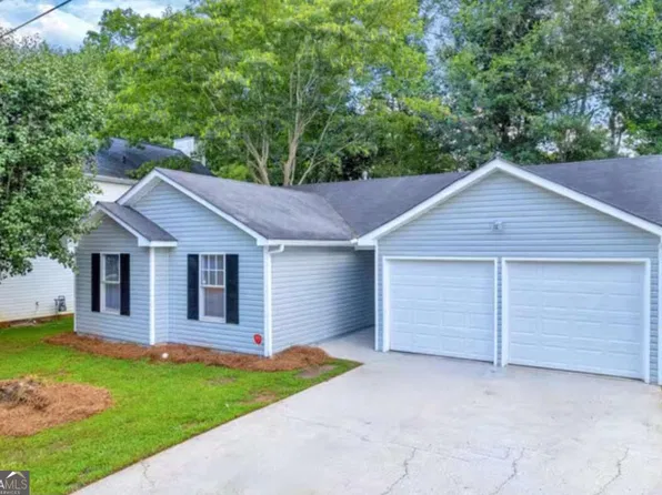 4085 Waldrop Hills Dr, Decatur, GA 30034