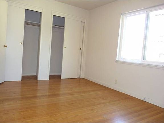 Bedroom (other side)