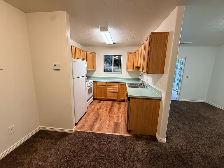 2421 N 400 E #1 — Photo 4