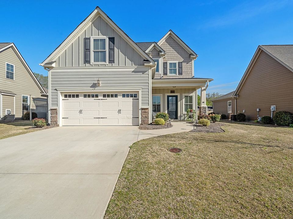 1st image of 101 Belle Oaks Dr