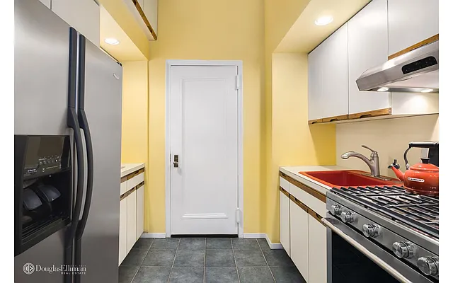 Sold by Douglas Elliman | media 9