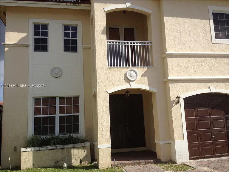 17615 SW 135th Ave — Photo 5