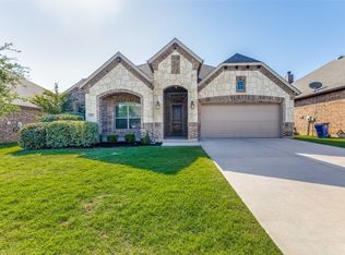 1669 Laramie Ln, Burleson, TX 76028