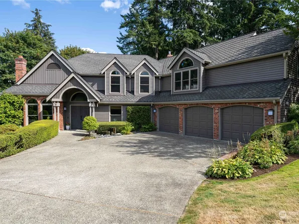 3028 224th Avenue NE, Sammamish, WA 98074
