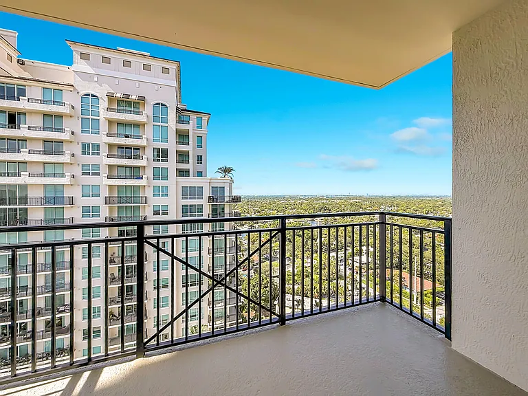 610 W Las Olas Blvd #1819N — Photo 57