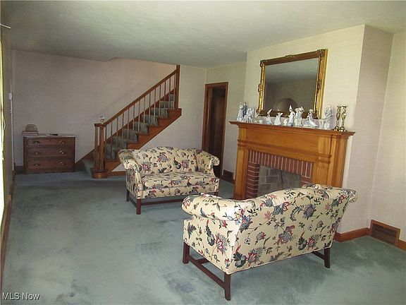 5th image of 64 S Cadillac Dr