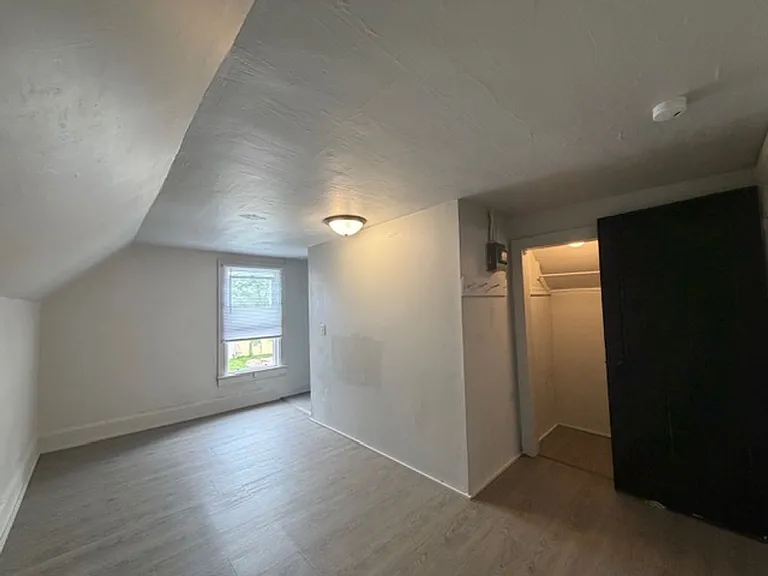 402 Fritz Ave W — Photo 8