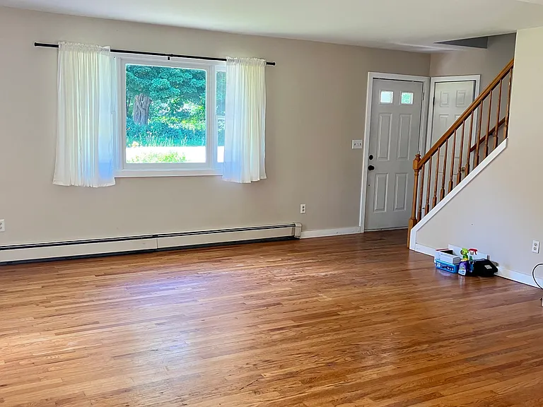 79 Locust Grove Rd — Photo 10