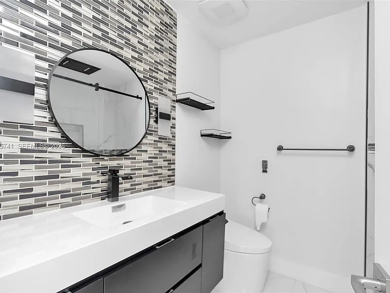 1901 NW South River Dr #28C — Photo 22