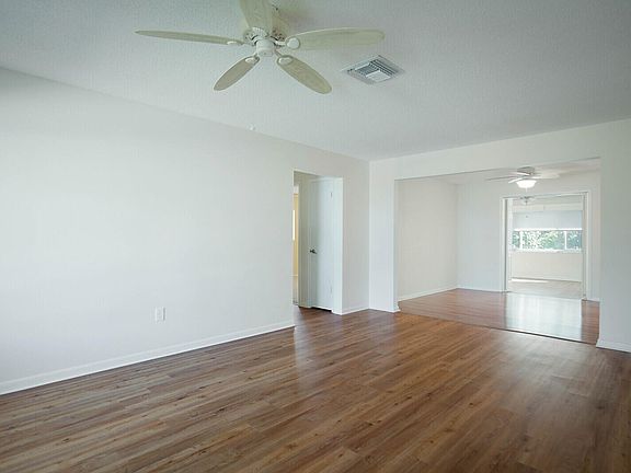 5th image of 1622 N L St