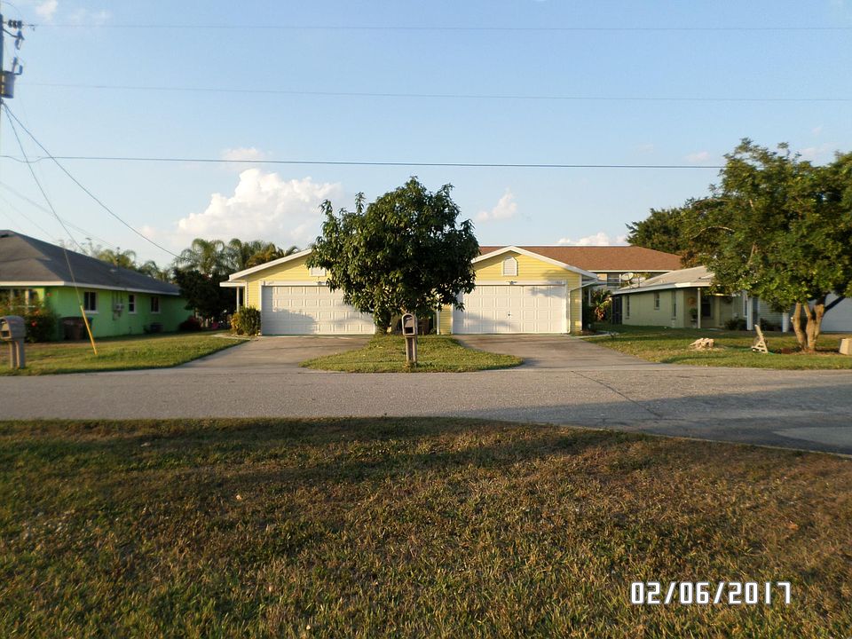 1st image of 1205 SE 6th Ter
