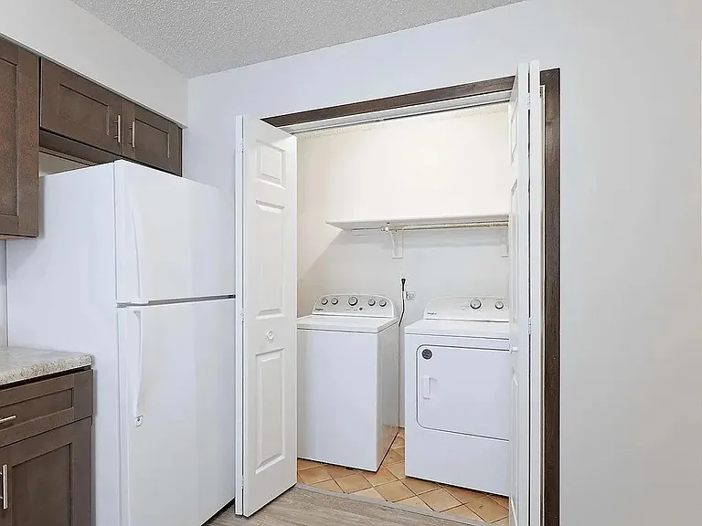 1235 N 26th St #1235 — Photo 2