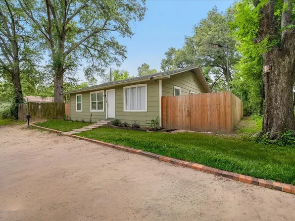 103 Lamar Aly, Sulphur Springs, TX 75482