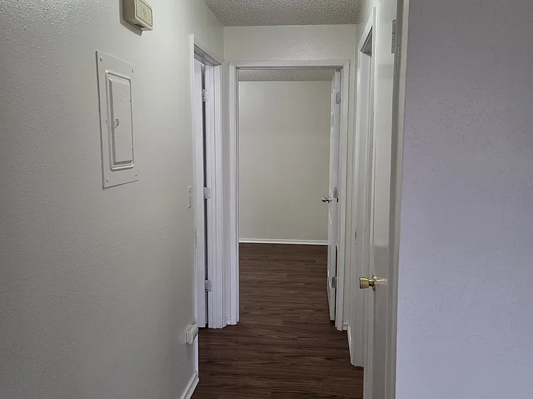527 Washington St #2 — Photo 12