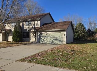 1632 W Capitol Dr, Appleton, WI 54914