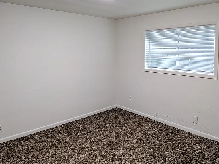 1136 Fairmount Ave S #1 — Photo 11