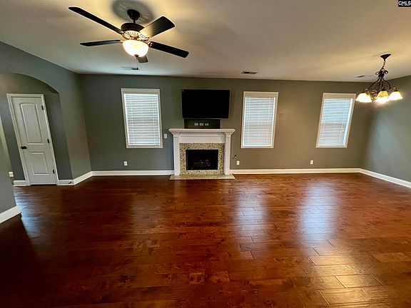 3rd image of 130 Flutter Dr