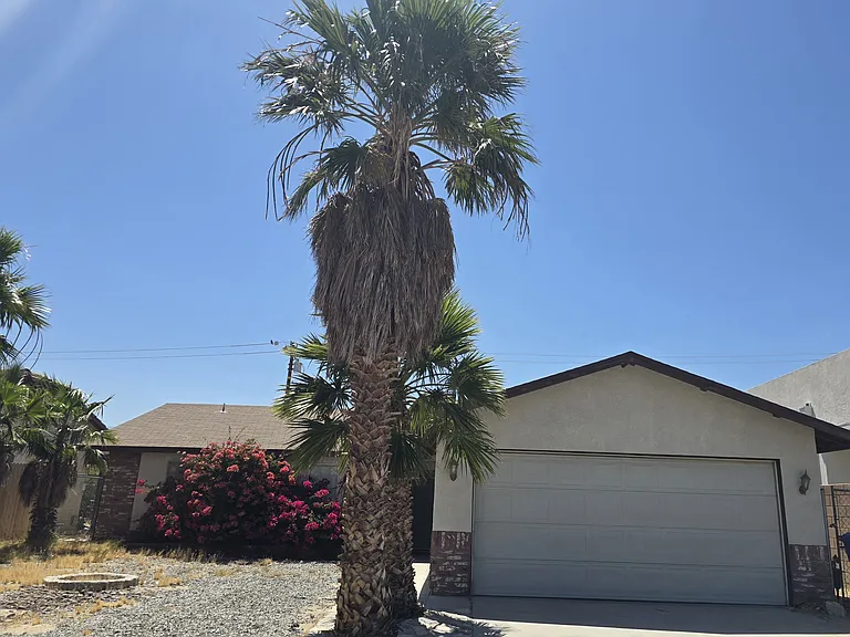 13715 El Rio Ln — Photo 1