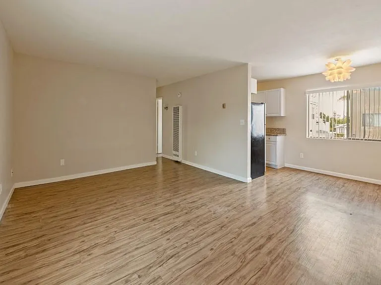 4033 Iowa St #4 — Photo 22