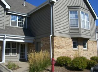 5990 Chasewood Pkwy APT 103, Minnetonka, MN 55343