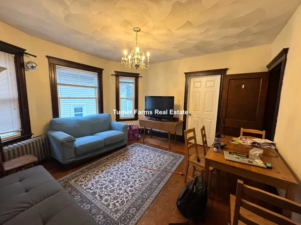 260 Boston Ave, Medford, MA 02155