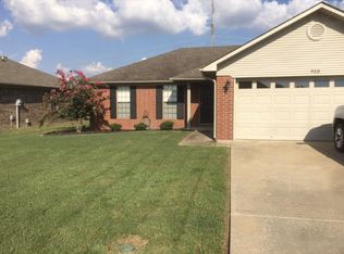 910 Granite Ln, Conway, AR 72034