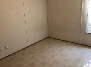 215 W Smith Ave, Oshkosh, WI 54901