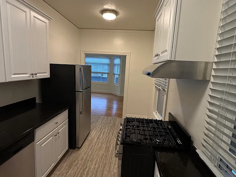 307 Valencia St #201 — Photo 5