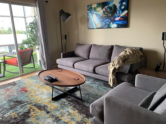 5th image of 2970 NE 16 Avenue #305