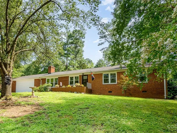 500 Oakwood Dr, Spencer, NC 28159