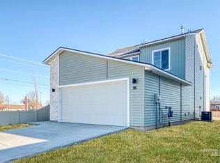 16 S Woodland Grove Way, Nampa, ID 83687