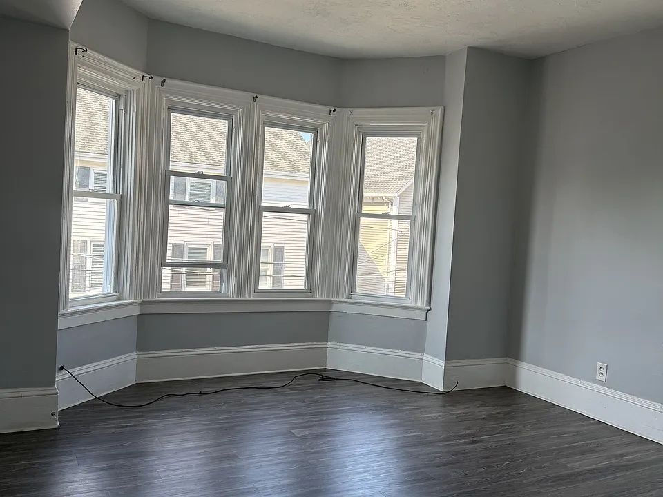 103 Tecumseh St #2