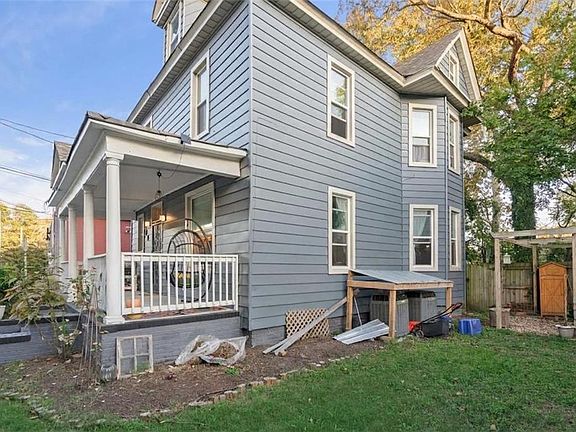 3rd image of 109 W 36th St