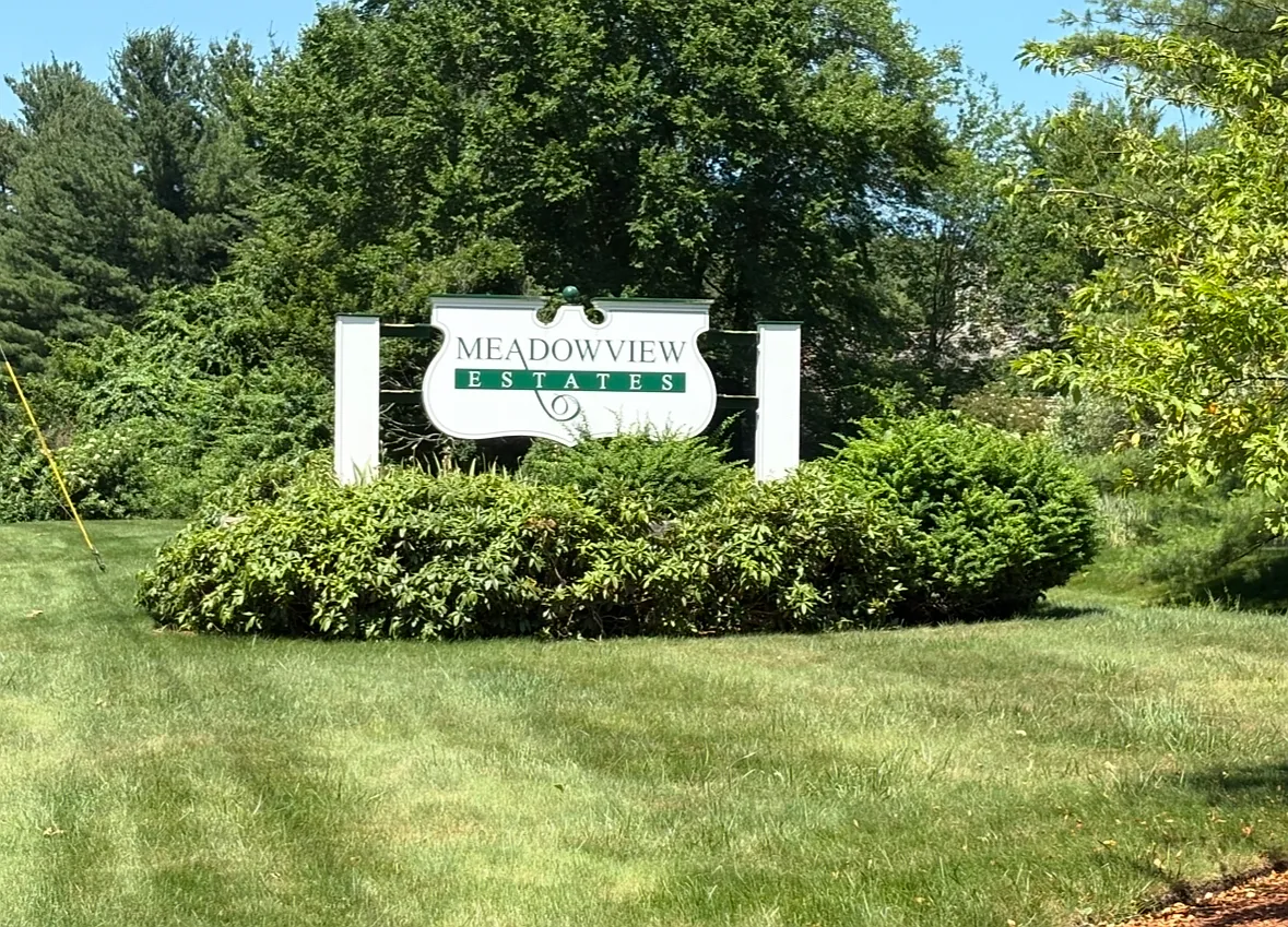 3 bed, 3.5 bath, 2086 sqft, $3,600 — Photo 3