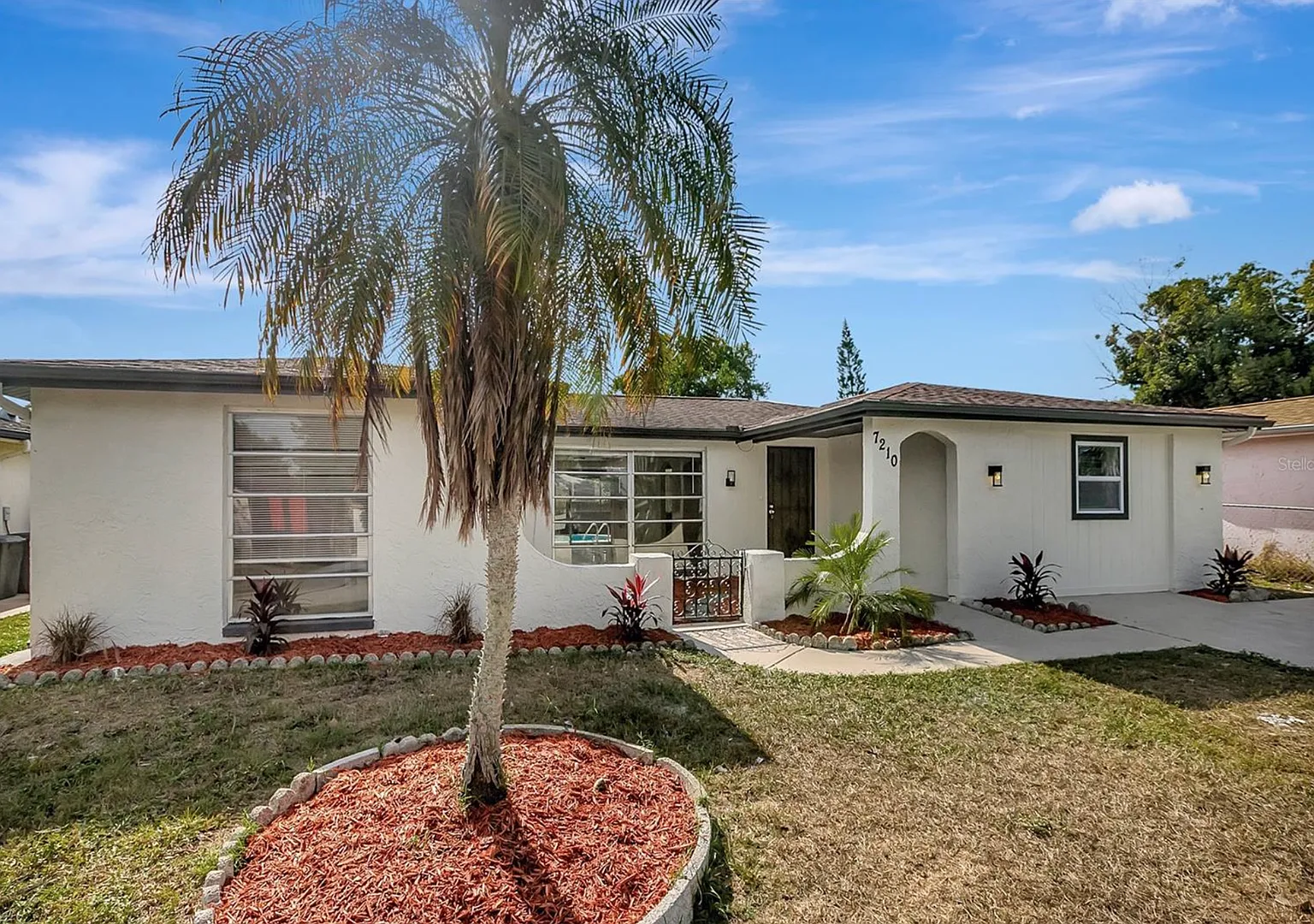 4 Bedroom In Port Richey - With Pool — Photo 3