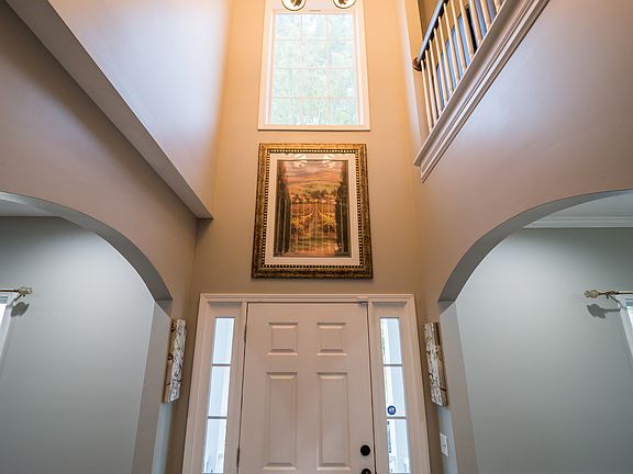4th image of 4014 Saddlebrook Creek Dr